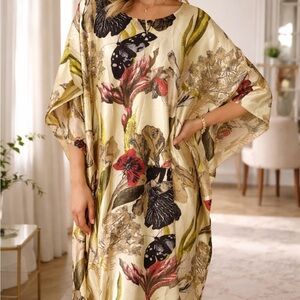 NWT Goddess Floral and Butterfly Print Kaftan